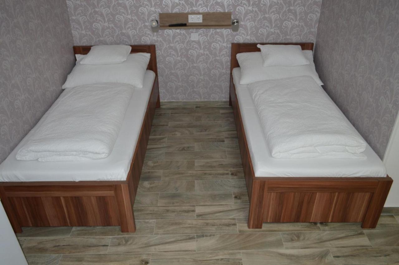 Apartament Bettina Vendeghaz Kiskoros Zewnętrze zdjęcie