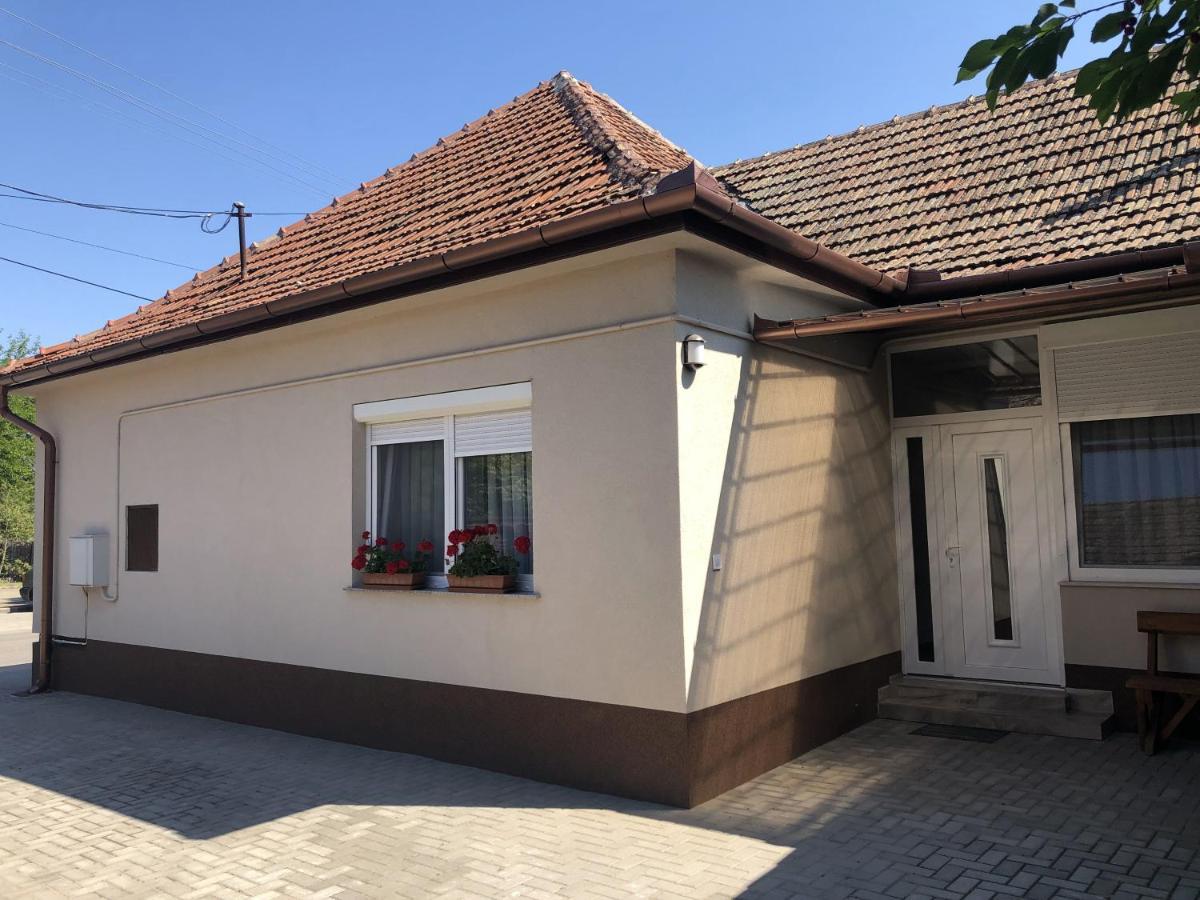 Apartament Bettina Vendeghaz Kiskoros Zewnętrze zdjęcie